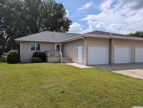 17 Plaza Drive Clear Lake IA 50428