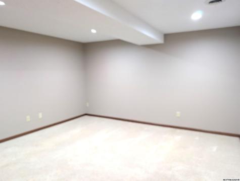 17 Plaza Drive Clear Lake IA 50428