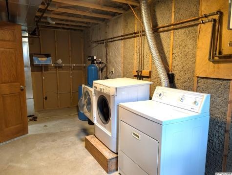 17 Plaza Drive Clear Lake IA 50428