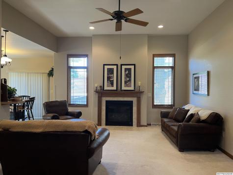 1416 N Kentucky Mason City IA 50401