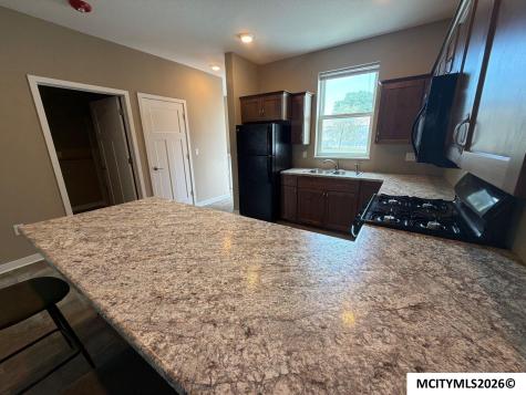 406 4th Street SW Mason City IA 50401