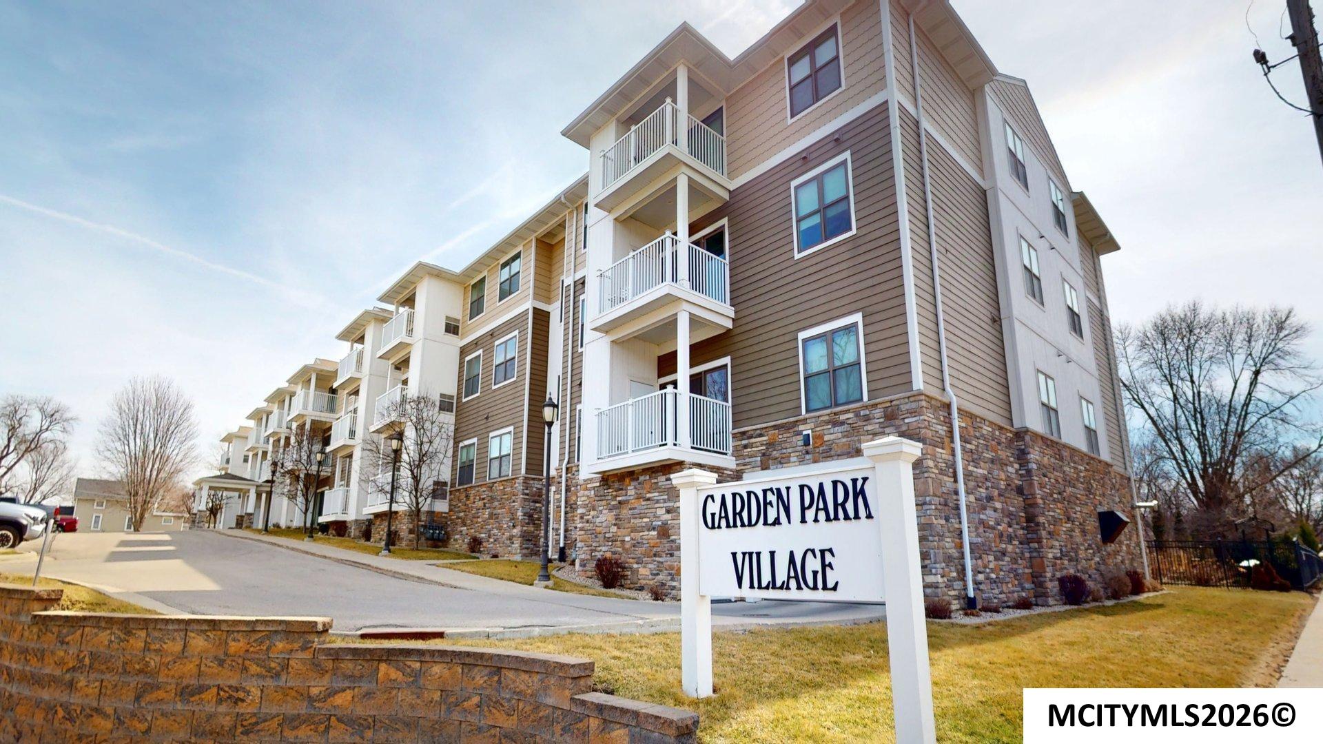 809 7th Ave N #211 Clear Lake IA 50428