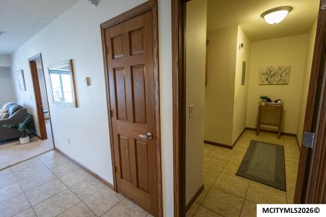 809 7th Ave N #211 Clear Lake IA 50428