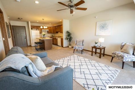 809 7th Ave N #211 Clear Lake IA 50428