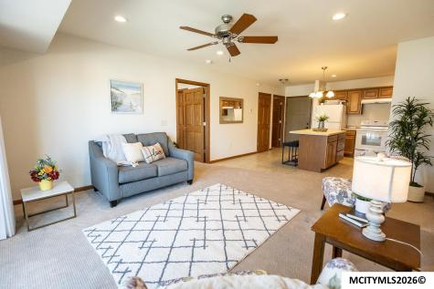 809 7th Ave N #211 Clear Lake IA 50428