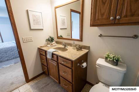 809 7th Ave N #211 Clear Lake IA 50428