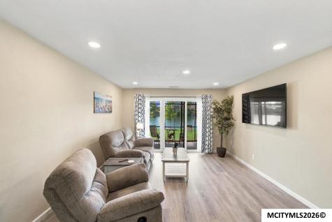 630 Briarstone Drive Mason City IA 50401