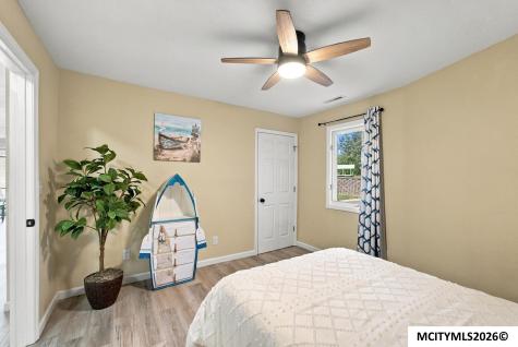 630 Briarstone Drive Mason City IA 50401