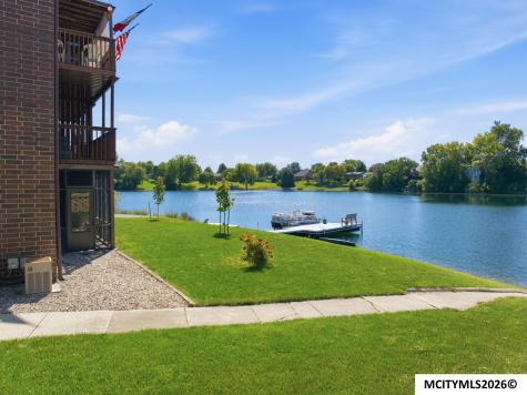 630 Briarstone Drive Mason City IA 50401