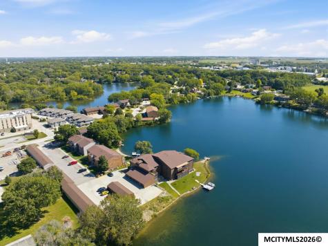 630 Briarstone Drive Mason City IA 50401