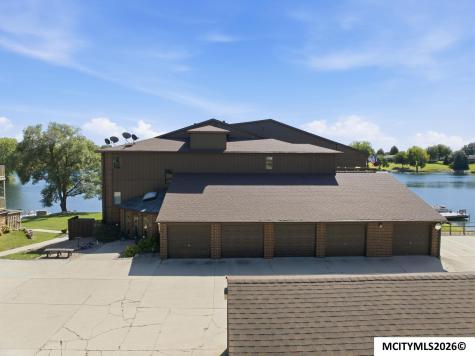 630 Briarstone Drive Mason City IA 50401
