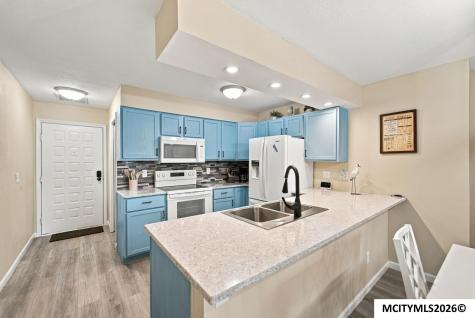 630 Briarstone Drive Mason City IA 50401