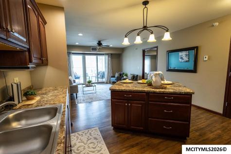 809 7th Ave N #212 Clear Lake IA 50428