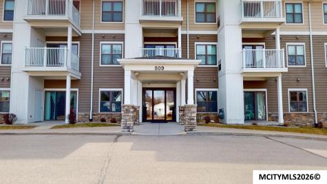 809 7th Ave N #212 Clear Lake IA 50428