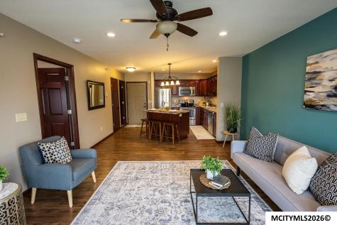 809 7th Ave N #212 Clear Lake IA 50428