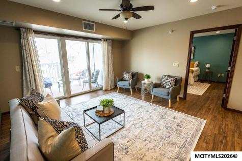 809 7th Ave N #212 Clear Lake IA 50428
