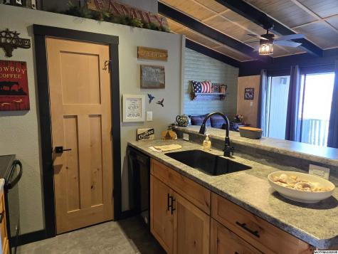 2700 N Shore Drive #E-15A Clear Lake IA 50428