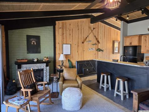 2700 N Shore Drive #E-15A Clear Lake IA 50428