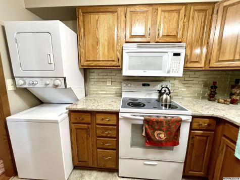 71 Briarstone Court #B-6 Mason City IA 50401