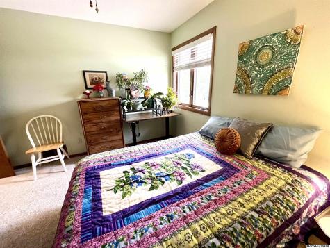 71 Briarstone Court #B-6 Mason City IA 50401