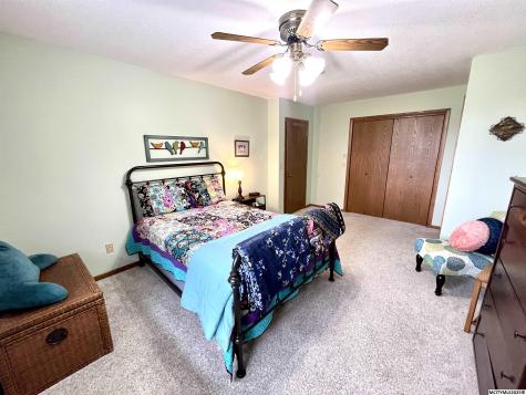 71 Briarstone Court #B-6 Mason City IA 50401