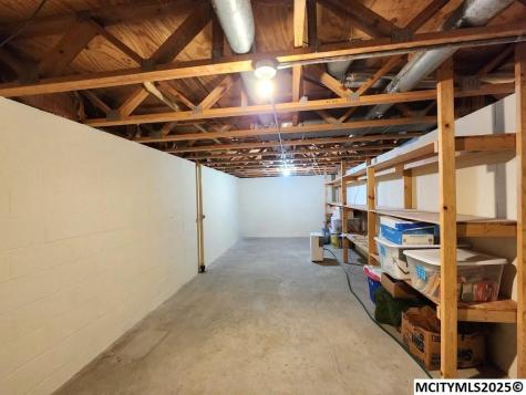 1 Asbury Court Mason City IA 50401