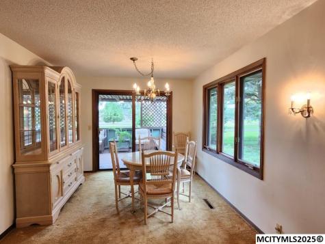 1 Asbury Court Mason City IA 50401