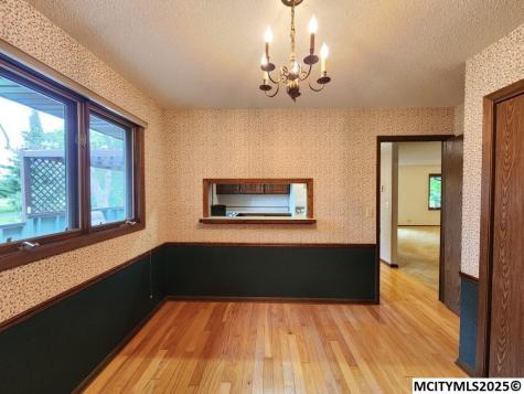 1 Asbury Court Mason City IA 50401