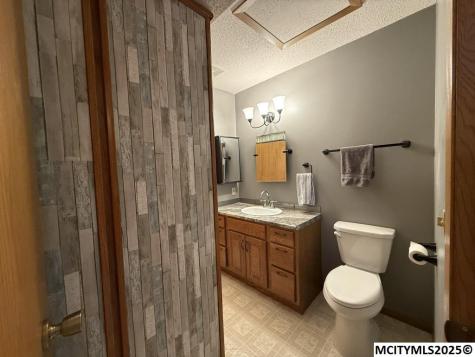 380 S Yorktown Pike #21 Mason City IA 50401