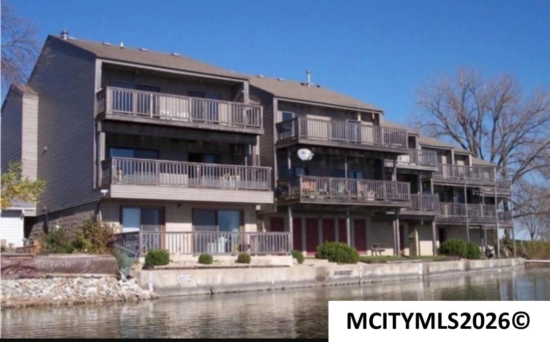 414 E Lake Street #2 Ventura IA 50482