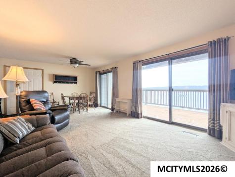 414 E Lake Street #2 Ventura IA 50482