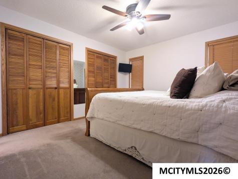 414 E Lake Street #2 Ventura IA 50482