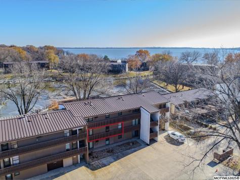 2700 N Shore Drive #F2-25 Clear Lake IA 50428