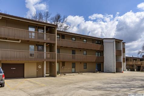 2700 N Shore Drive #F2-25 Clear Lake IA 50428