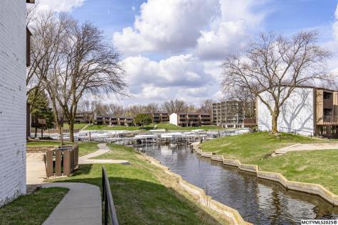 2700 N Shore Drive #F2-25 Clear Lake IA 50428