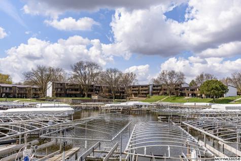 2700 N Shore Drive #F2-25 Clear Lake IA 50428