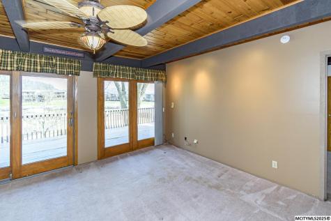 2700 N Shore Drive #F2-25 Clear Lake IA 50428