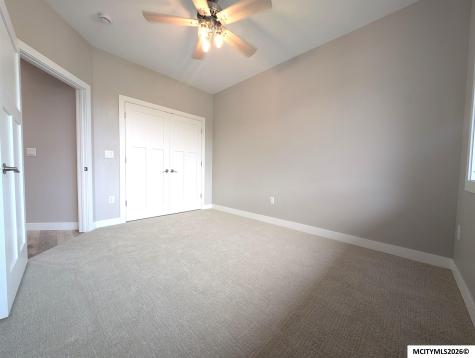532 River Bend Court Mason City IA 50401