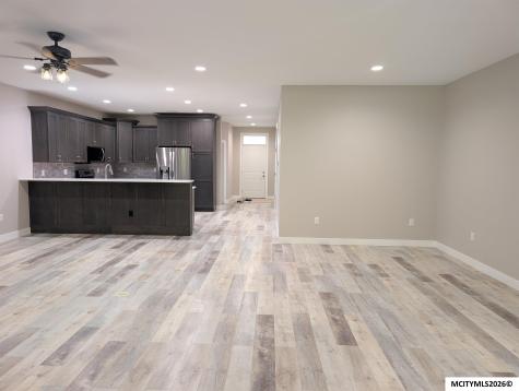 532 River Bend Court Mason City IA 50401
