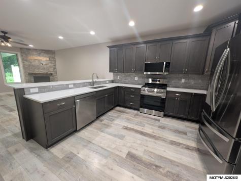 532 River Bend Court Mason City IA 50401