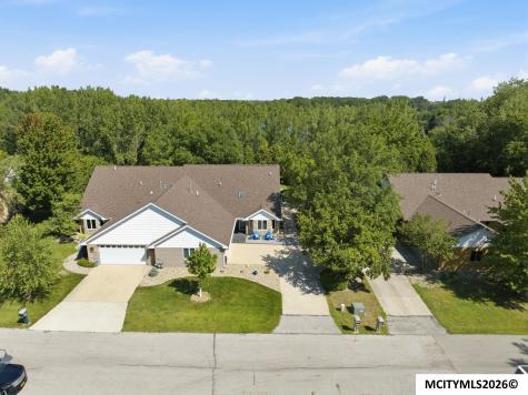 2010 Hunters Ridge Drive Mason City IA 50401
