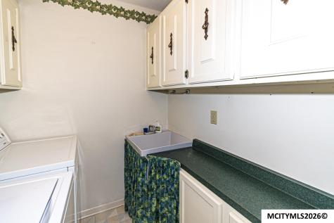 507 S Tennessee Place #B-201 Mason City IA 50401