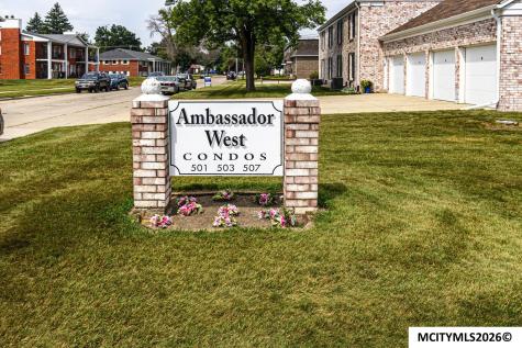 507 S Tennessee Place #B-201 Mason City IA 50401