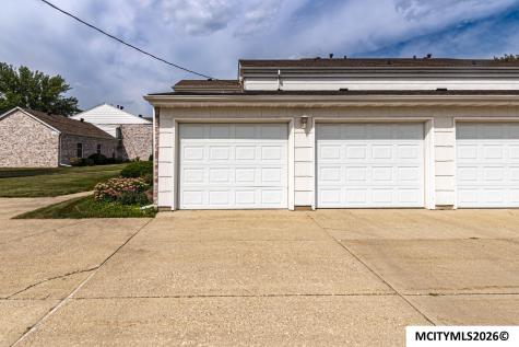 507 S Tennessee Place #B-201 Mason City IA 50401