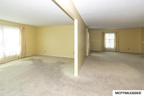 507 S Tennessee Place #B-201 Mason City IA 50401