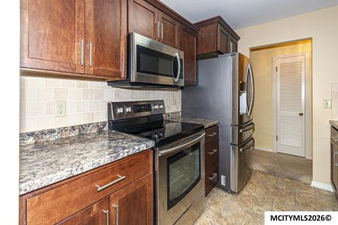 507 S Tennessee Place #B-201 Mason City IA 50401