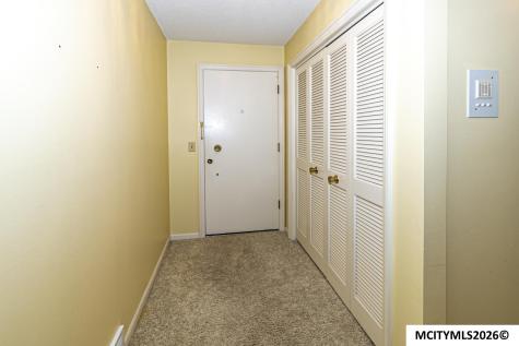 507 S Tennessee Place #B-201 Mason City IA 50401