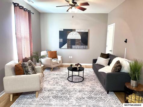 402 4th SW Mason City IA 50401