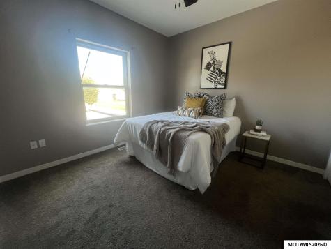 402 4th SW Mason City IA 50401