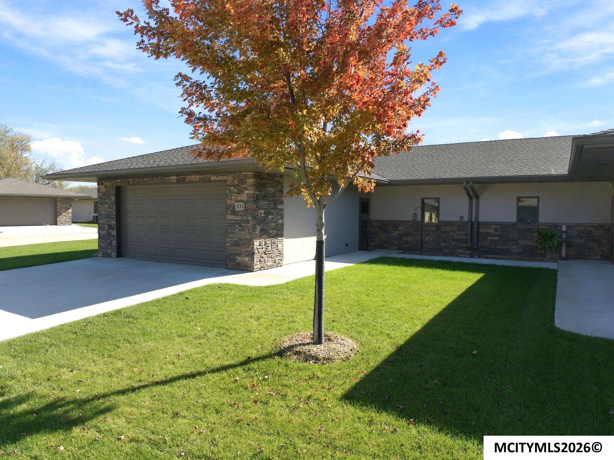 535 River Bend Court Mason City IA 50401